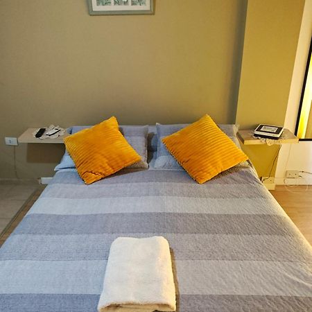 네우퀜 Acogedor Monoambiente Con Parking 아파트 외부 사진