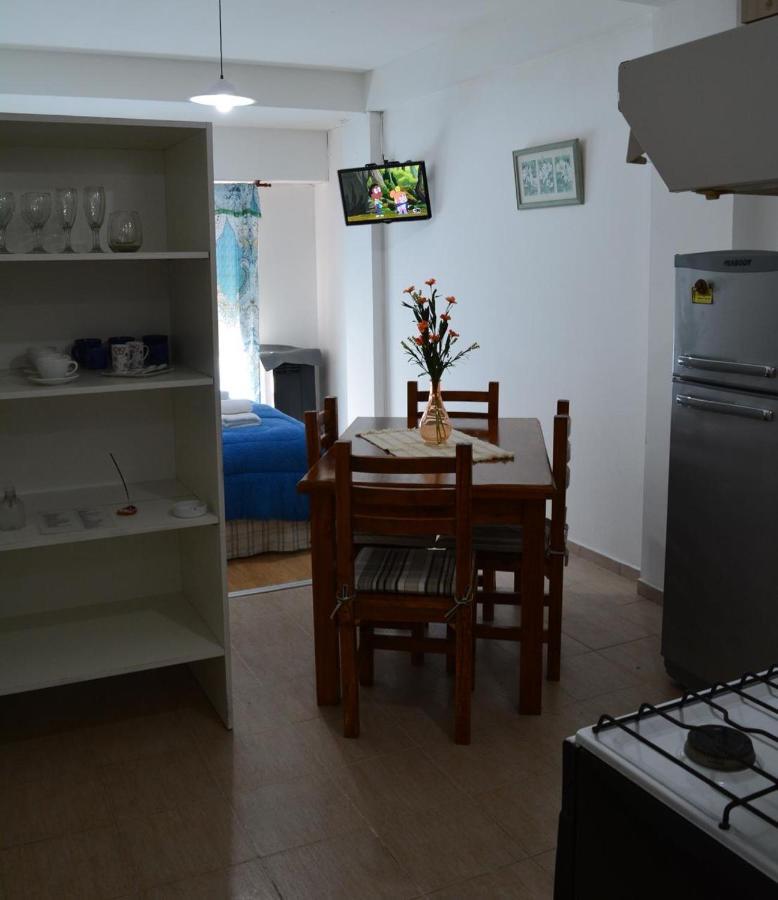 네우퀜 Acogedor Monoambiente Con Parking 아파트 외부 사진
